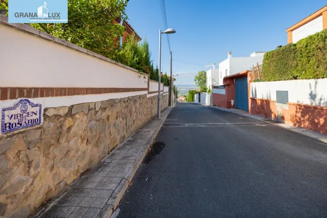 Compra tu parcela para hacer la casa de tus sueños a 5 min de Granada. Huétor Vega — 14