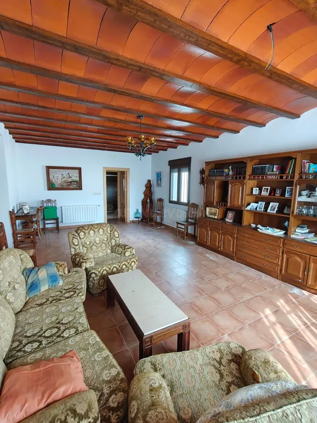 Encantadora casa en Casas de Haro - foto 3