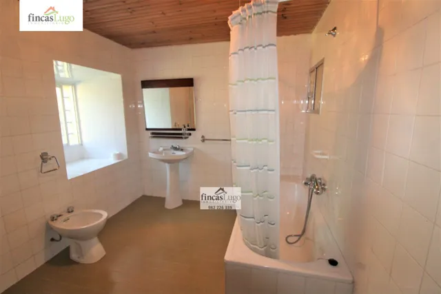 2 CASAS DE PIEDRA EN O CORGO — 28
