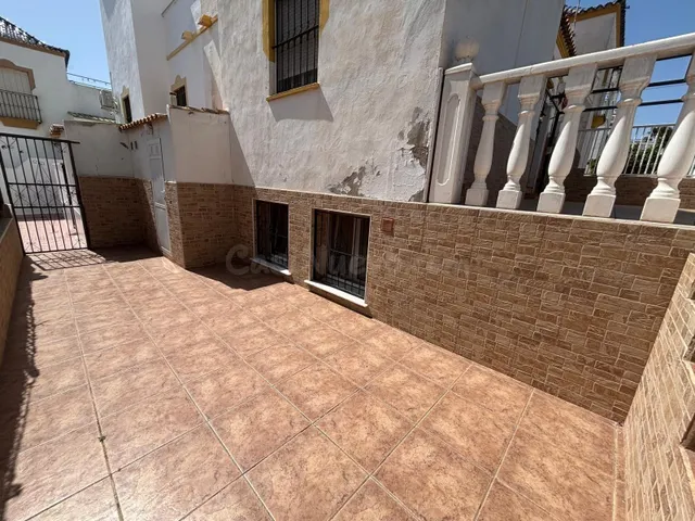 Adosado de 4 dormitorios, 2 baños en Los Altos (Orihuela Costa) con 2 Piscinas, Solárium y Gran Sótano — 15