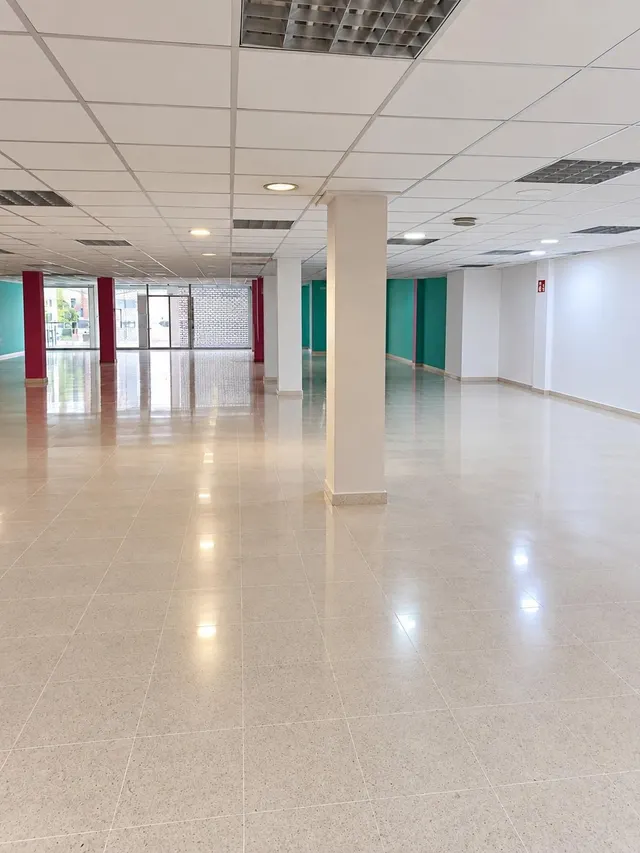 Oportunidad de inversión en Manacor – Locales con potencial para 2 VPL + local comercial + aparcamientos — 6