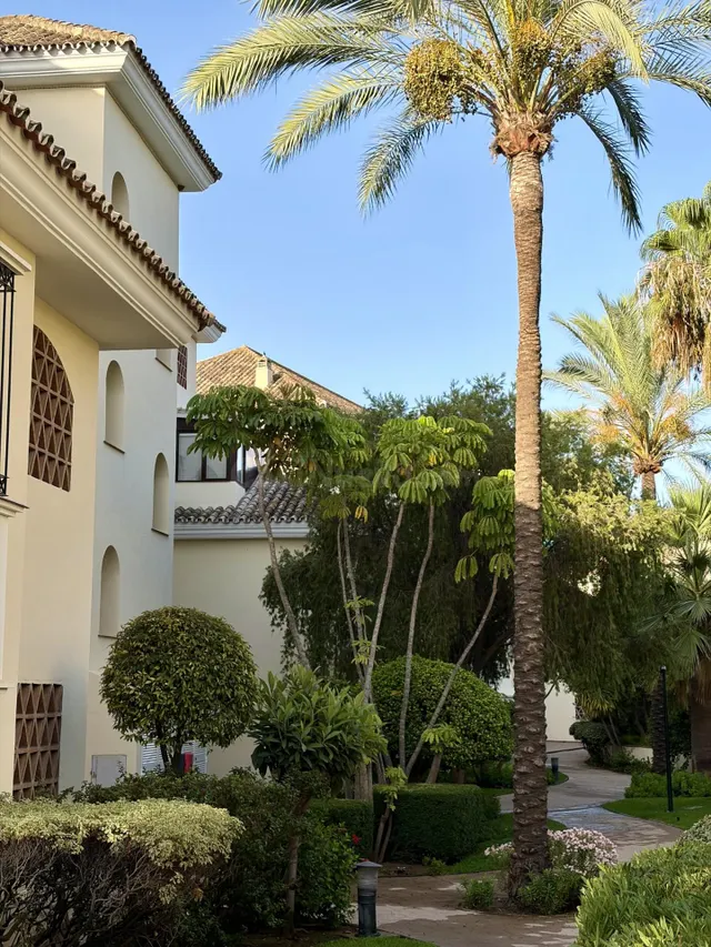 Bahía de Marbella - Elegante apartamento junto al mar - foto 2