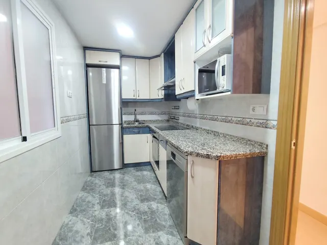 PISO DE 3 DORMITORIOS CON GRAN TERRAZA- C/ MIGUEL SERVET — 12