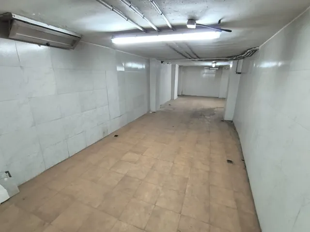 Local comercial 6 habitaciones 250m² en venta - Ayuntamiento — 11