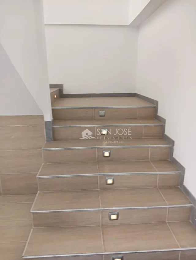 VENTA DE LOCAL DE OFICINAS EN SANTA POLA, ZONA CUARTEL GUARDIA CIVIL — 21