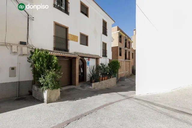 EDIFICIO en Güejar Sierra — 28