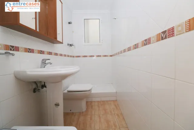 CASA INDEPENDIENTE CENTRO QUART DE LES VALLS — 12