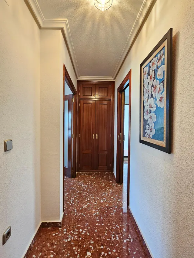 Piso de 3 dormitorios con terraza y garaje en San Vicente del Raspeig — 33