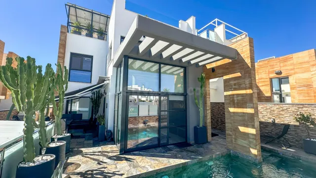 Villa 3 habitaciones 127m² en venta - Lomas de Cabo Roig — 2