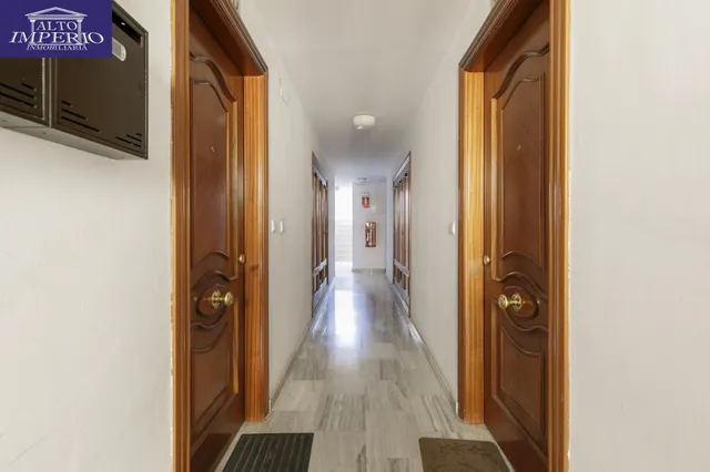 Piso con garaje y trastero — 10