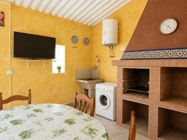 Casa con terreno 2 casas más y piscina privada. — 16