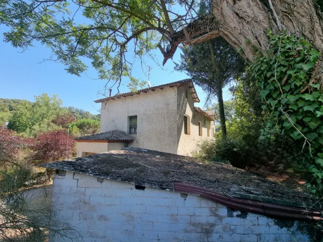 Cinco Casas mas terreno edificable en venta — 19