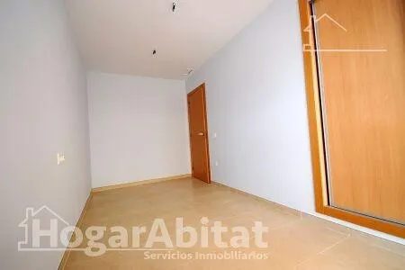 ¡A ESTRENAR! EN PRIMERA LÍNEA DE PLAYA, CON VISTAS AL MAR, PISCINA Y PARKING OPCIONAL — 11