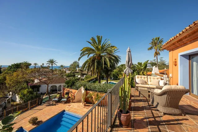 Chalet 3 habitaciones 368m² en venta - Marbella — 46