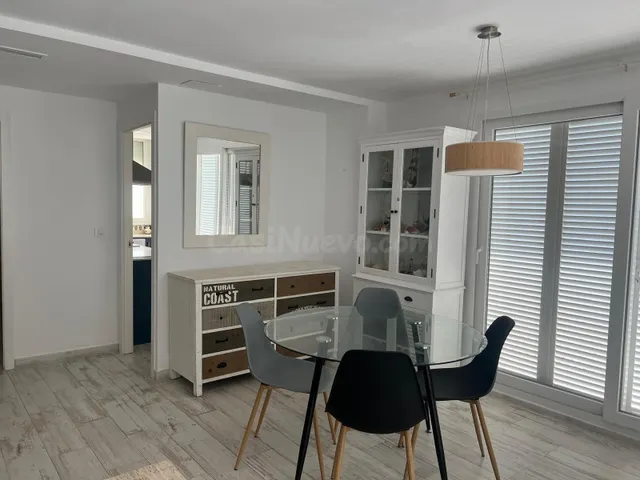 Apartamento con agradables vistas al mar y gran terraza - foto 5