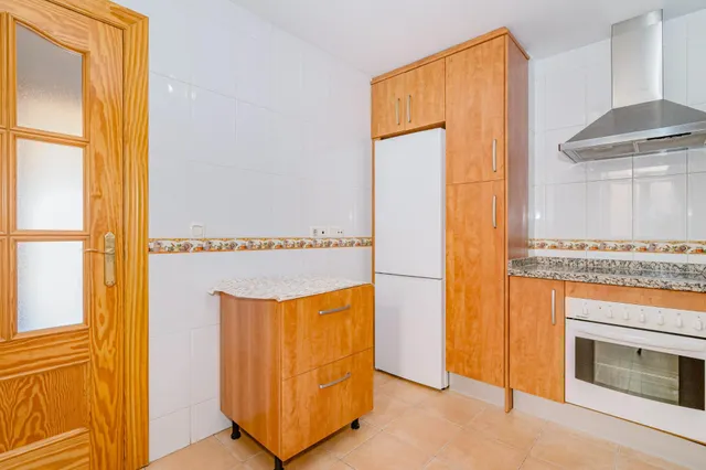 Piso de 2 dormitorios con vistas a sierra nevada con garaje y trastero en Las Gabias — 10