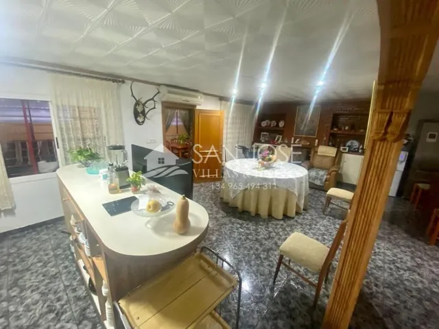 VENTA DE CASA EN SAN VICENTE DEL RASPEIG, ZONA CENTRO — 2