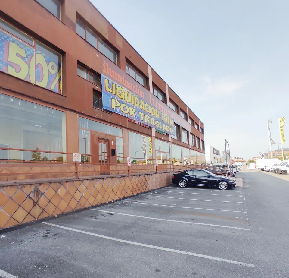 Nave industrial 1726m² en alquiler - Lugones