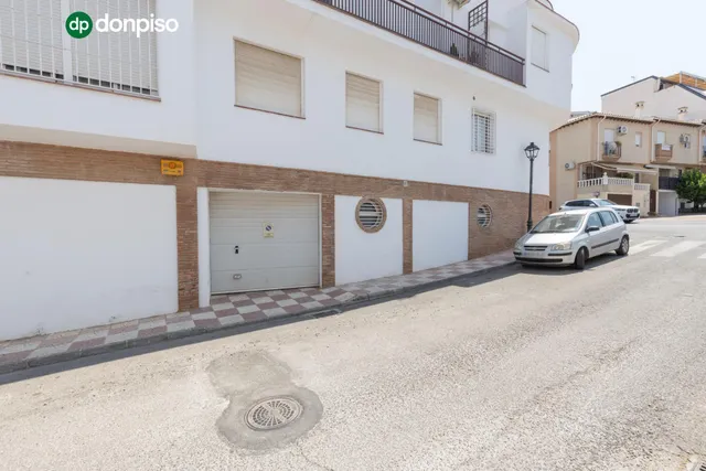 FANTÁSTICO TRÍPLEX EN CÁJAR: UNA VIVIENDA LLEVA DE AMPLITUD Y LUMINOSIDAD — 46