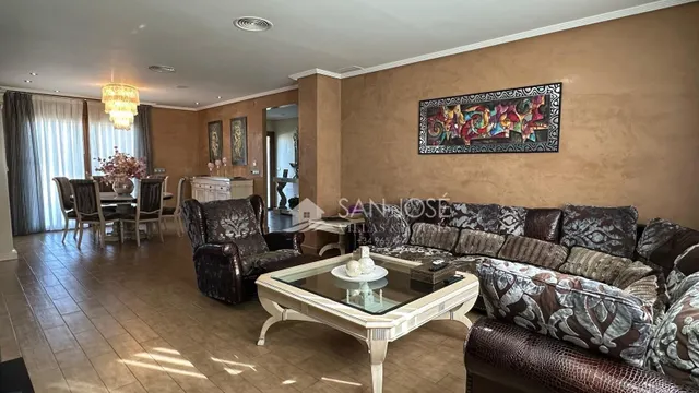 VENTA DE ESPECTACULAR CHALET DE LUJO EN ASPE, ZONA CARRETERA DE HONDON — 2