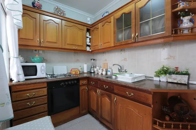 Piso en venta junto a calle Ángel Bruna de 110 m2, 3 dormitorios, baño y aseo, balcon y terraza acristalada — 34