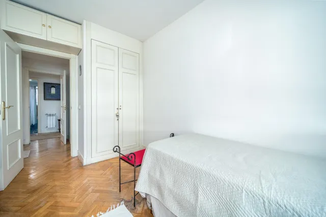 Piso 3 habitaciones 127m² en venta - Casco Antiguo — 34
