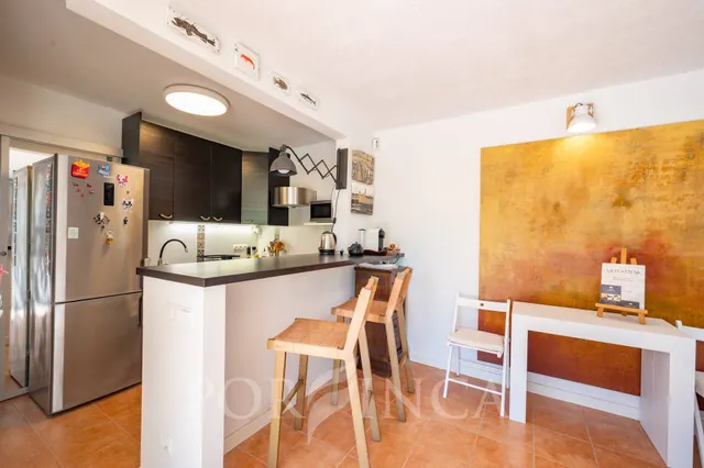 Casa completamente reformada con apartamento independiente, licencia turística, gran jardín y piscina en Calonge — 48