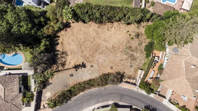 Terreno en El Rosario Marbella para construir villa exclusiva — 4