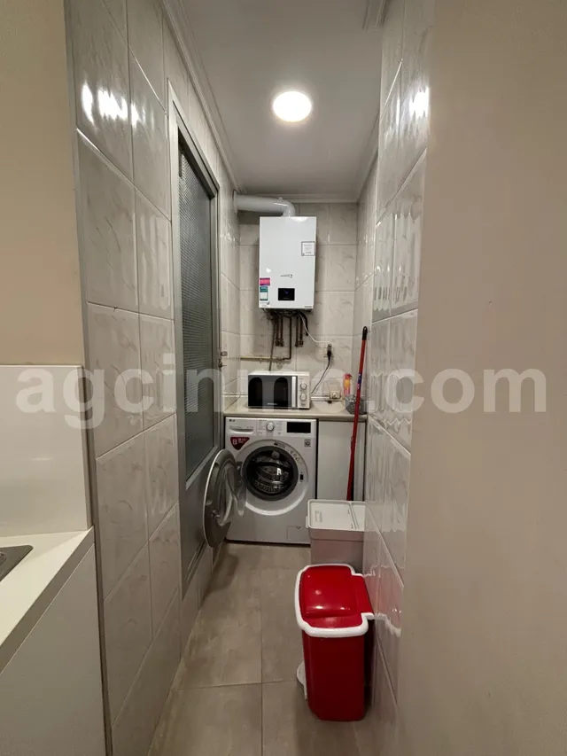 Piso alquiler — 17