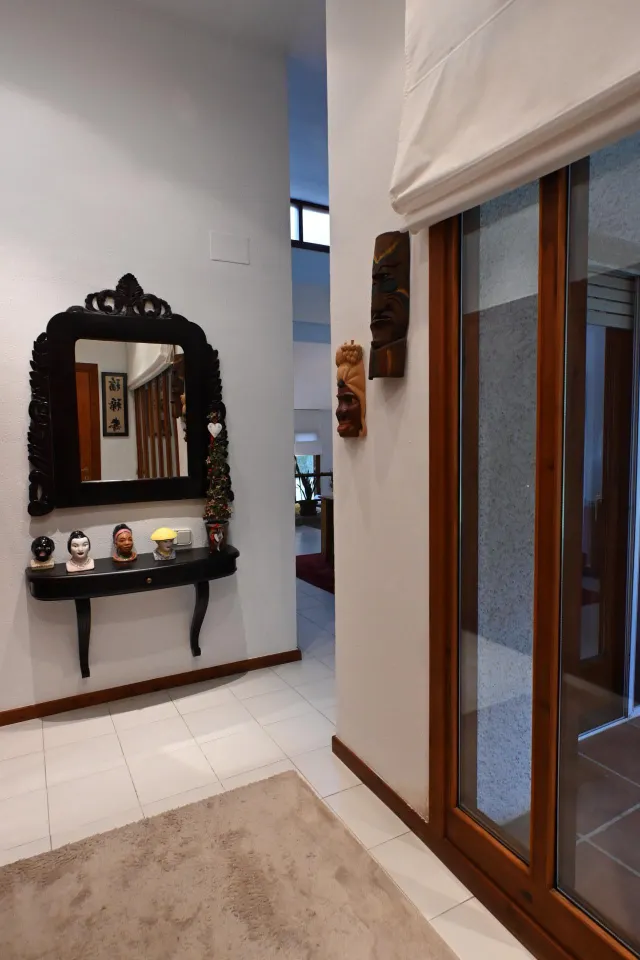 Chalet exclusivo en Tortosa con vistas a Els Ports, piscina y jardín privado — 27