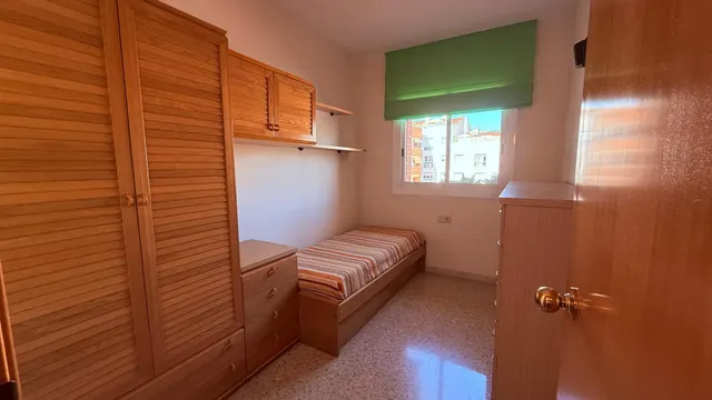 Piso acogedor y amueblado con ascensor en Almeda, Cornellà — 12