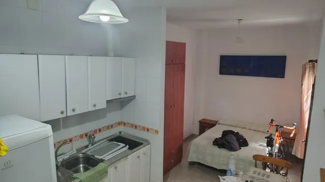 Edificio en Huelin tocando la playa con Inversión — 8