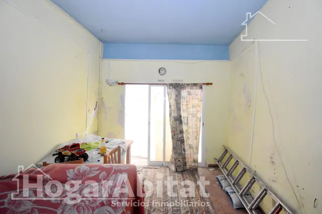 CASA MUY AMPLIA PARA REFORMAR, CON TERRAZA Y TRASTERO — 30
