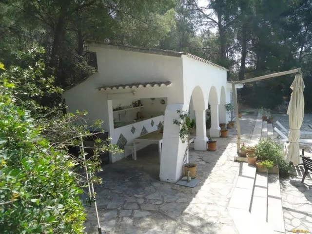 FINCA SEÑORIAL EN VENTA EN GÉNOVA — 48