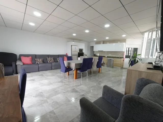 Ático exclusivo reformado con amplia terraza en pleno Raval de Elche — 7