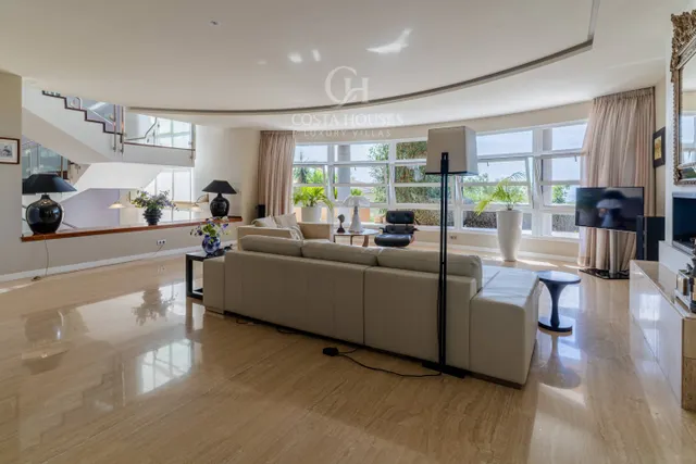 Villa prestige · magníficas vistas al mar y elegancia en parcela llana en Altea hills — 18