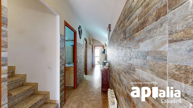 Casa en el casco antiguo de barbera del vallès — 42