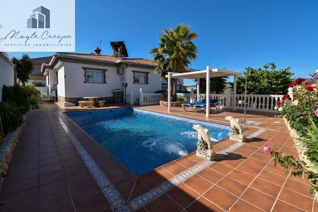 Espectacular chalet de lujo en El Puntal — 10