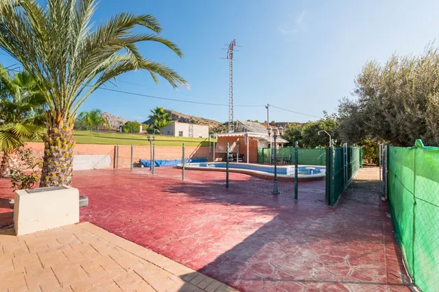 Finca rústica 4.180m2 de parcela con casa y piscina en las peñas (Fortuna) — 8