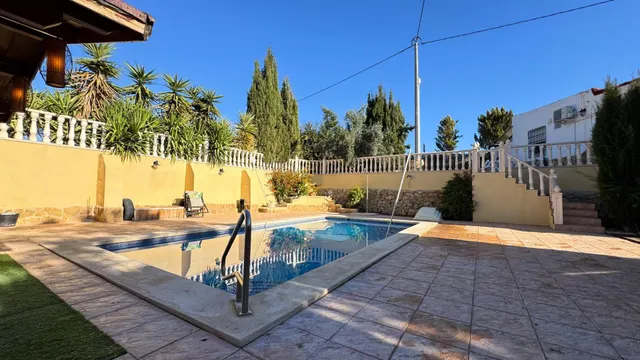 Exclusiva Casa Reformada con Piscina Privada y Parcela de 7.000 m2 en Blanca, Murcia — 39