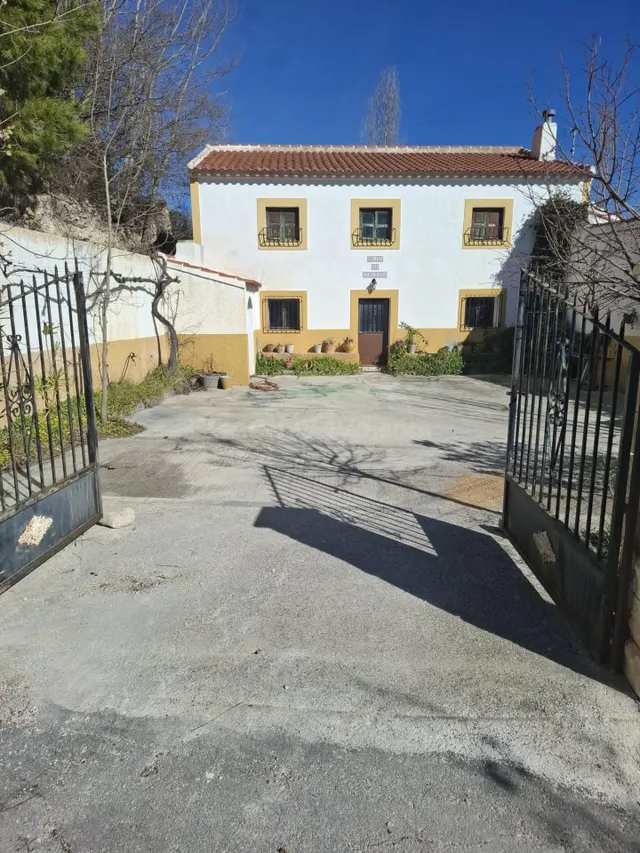 CORTIJO EN MOLINO TURRUQUENA