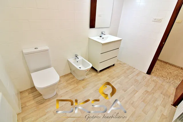 132 M2, 4 habitaciones Y TERRAZA EN VILA-REAL: AQUÍ ESPACIO NO FALTA — 23