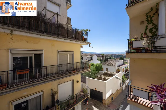 Piso 4 habitaciones 105m² en venta - Realejo — 31