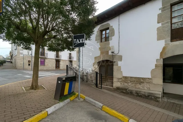 Local con jardín y múltiples posibilidades en Irurtzun - foto 4