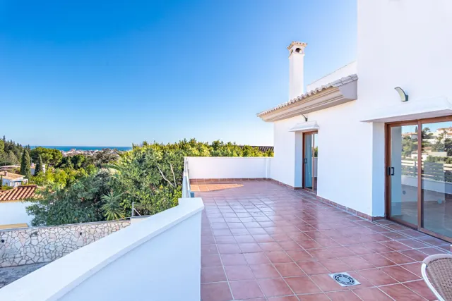 Villa Reformada con Vistas Panorámicas en la Sierrezuela — 35