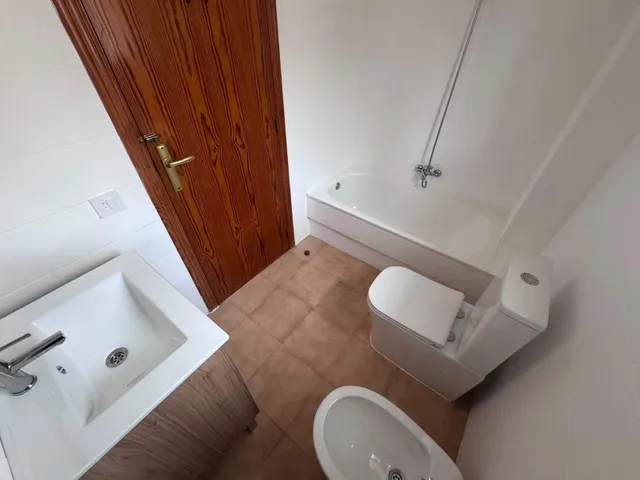 Chalet Reformado con Jardín Privado en San Juan Playa - Alicante — 13
