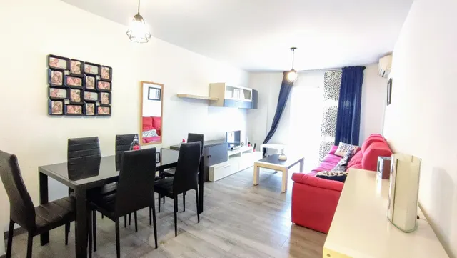 Vivienda tres dormitorios y aparcamiento en alquiler, Málaga - Centro — 34