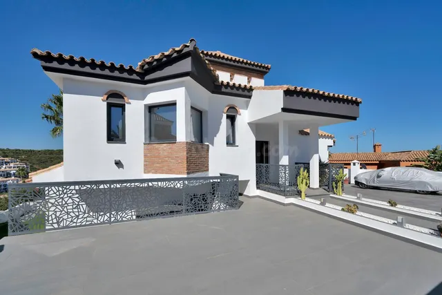 Chalet 4 habitaciones 292m² en venta - Playa la alcaidesa - foto 5