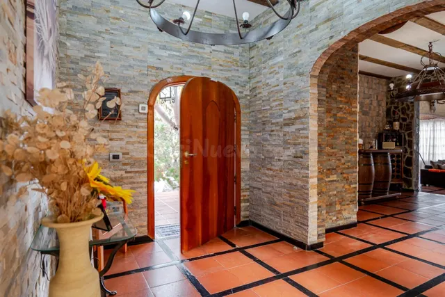 Finca de 20.000 m2 con vivienda principal, apartamento independiente y espacio para toda la familia — 15