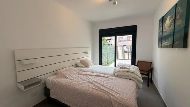 CHALET SEMINUEVO CON VISTAS AL MAR, PISCINA PRIVADA Y COCINA DE VERANO – LA TORRE DE LA HORADADA — 22